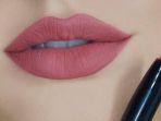 5 Cara Memakai Lipstik Matte Agar Tahan Lama dan Mencegah Bibir Kering