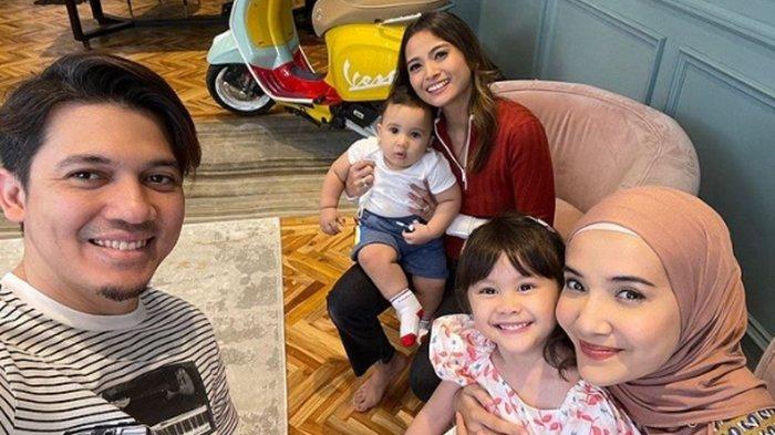 Acha Septriasa Kunjungi Rumah Mantan, Irwansyah, Zaskia Sungkar Tulis Komentar Kocak soal Suaminya