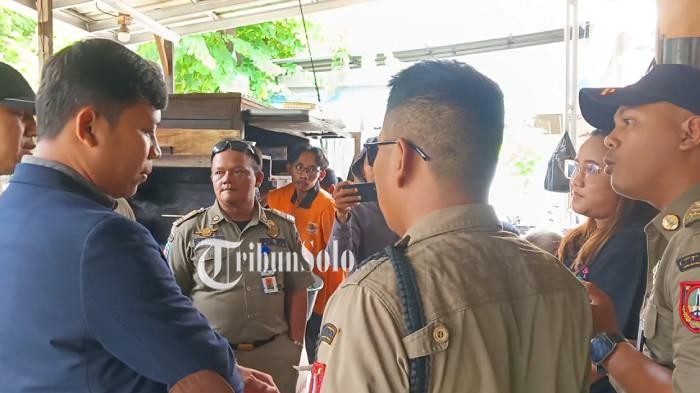 Warga Datangi Warung Bakso Remaja Gading Solo Imbas Viral Non Halal, Anak Pemilik Tegaskan Halal