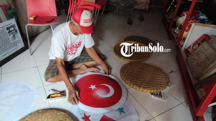 Bendera piala dunia solo