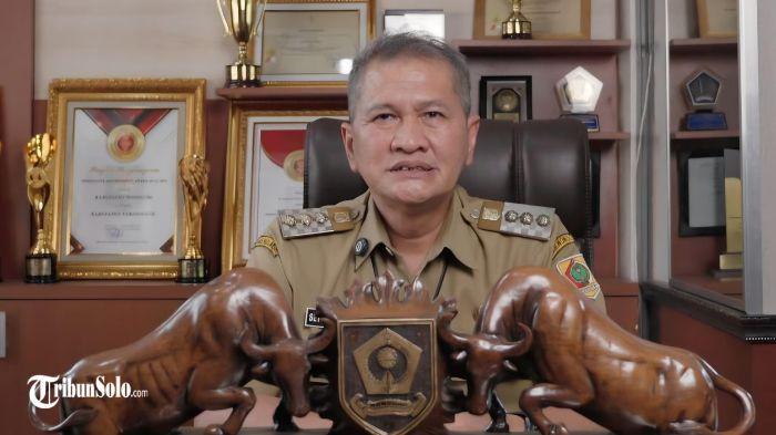 SANKSI UNTUK GURU- Bupati Wonogiri, Setyo Sukarno saat ditemui Selasa (30/12/2025). Dia menyebut Guru Cabul di Wonogiri sudah diberhentikan sementara. 
