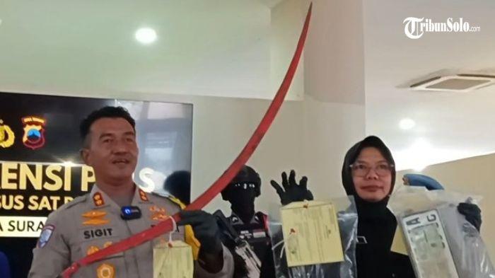 Dua pemuda berinisial RAR (19) dan NSN (21), warga Banjarsari, Kota Solo