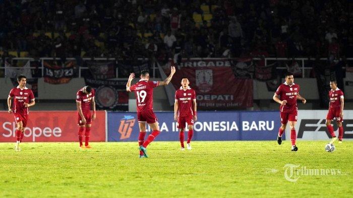 Hasil Persik Kediri vs Persis Solo : Duet Fernando Rodriguez dan Ryo Matsumura Benamkan Macan Putih