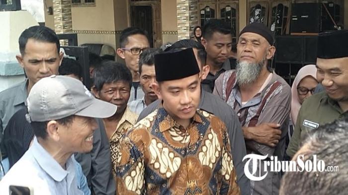 Gibran Rakabuming Raka di Dukuh Gandul