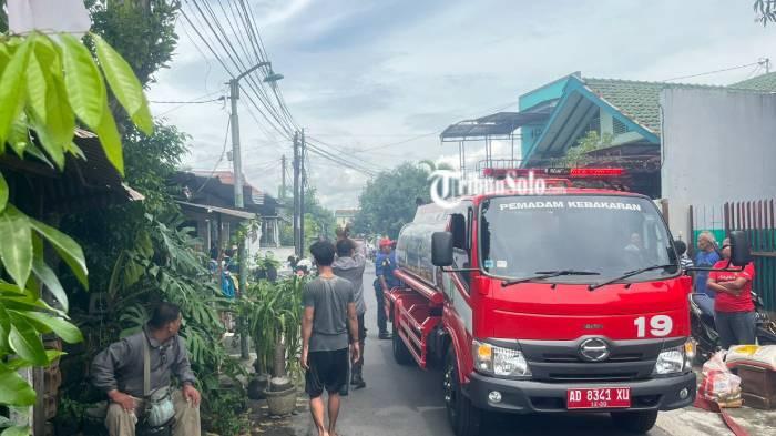 Gudang terbakar frozen 2