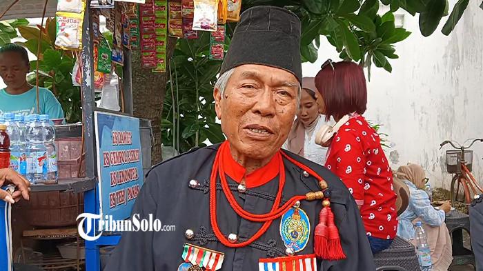 KOMANDAN PRAJURIT KERATON - KRAT Rajono Yudonagoro, ketika diwawancarai TribunSolo