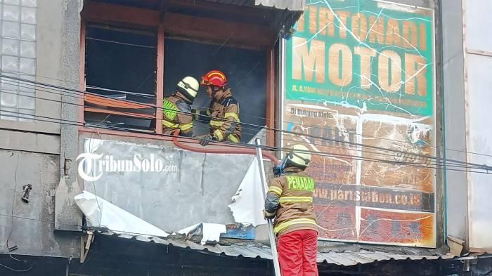 Kebakaran bengkel 1