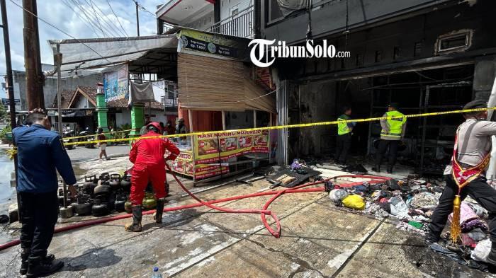 Kebakaran laundry 1