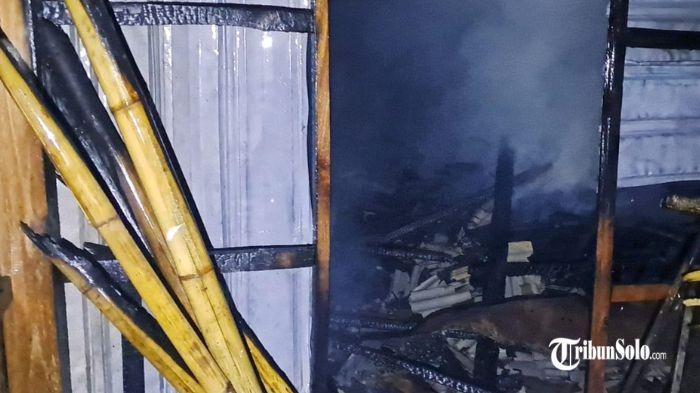 Kebakaran melanda dapur dan kandang ternak milik Jumirah (65)