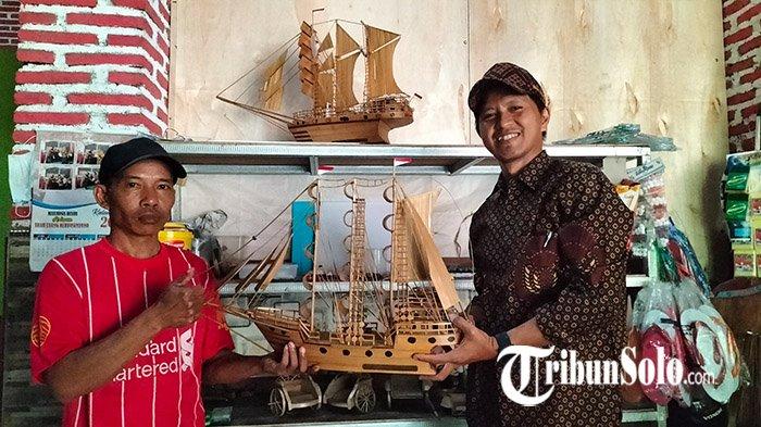 Awalnya Iseng, Warga Kedawung Sragen Ubah Bambu Jadi Cuan : Miniatur Kapal Pinisi Disanjung Sandiaga