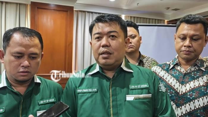 BERI KETERANGAN. Ketua Umum LBH GP Ansor Dendy Zuhairil Finsa pada Rabu (8/1/2026). Mereka menggugat Pemkab Karanganyar terkait Holyland Karanganyar.
