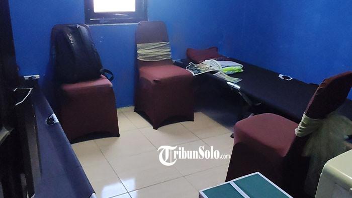 LEPAS PENAT - Potret Pos Pengamanan (Pospam) Exit Tol Karanganyar di Kecamatan Kebakkramat