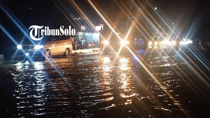 Jalan Jogja-Solo di Somopuro Klaten Banjir, Lalu Lintas Sempat Terhambat