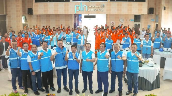 PT PLN (Persero) Unit Induk Distribusi (UID) Jawa Tengah dan D.I. Yogyakarta menjadi tuan rumah Lomba Tata Kelola Pekerjaan dalam Keadaan Bertegangan (PDKB) Tahun 2025