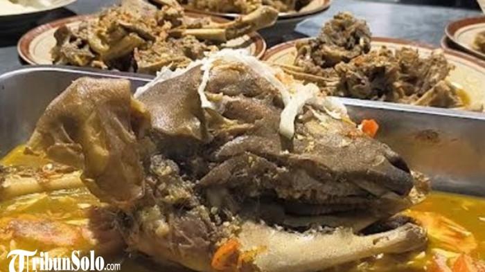 ENAK MURAH - Olahan kambing dengan cita rasa enak dan harga murah di Warung Aneka Kambing Boerawa (AKB), di Desa Kalikebo, Kecamatan Trucuk, Kabupaten Klaten.