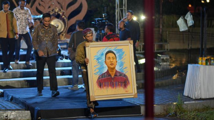 Pelukis Asal Klaten Meriahkan Klaten Kreatif Fest, Karyanya Pernah Dibeli Presiden Prabowo Subianto