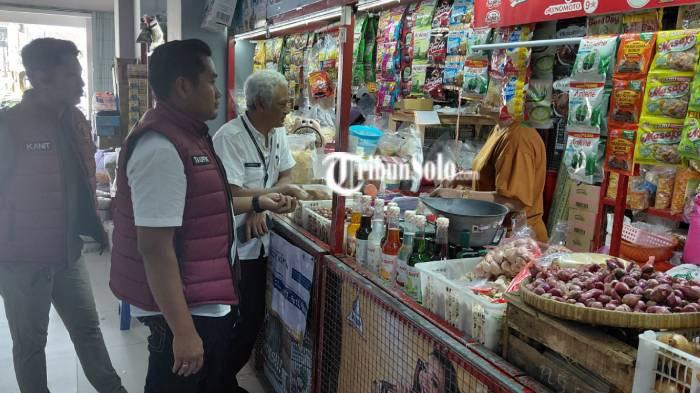 Pemantauan harga bahan pokok oleh Satgas