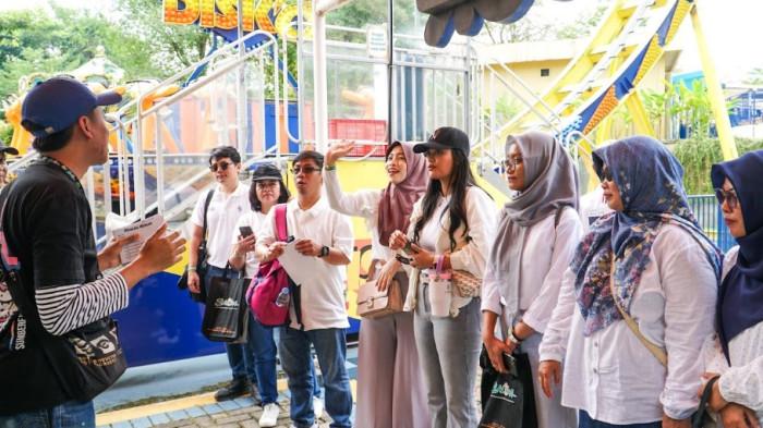 Peserta tidak hanya memperoleh wawasan melalui sesi sharing dan networking