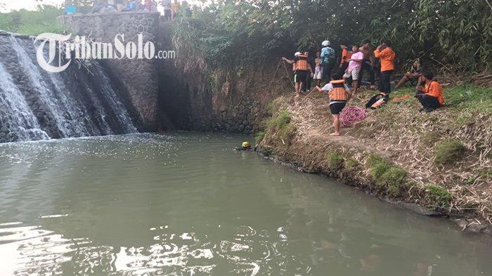 Korban Dua Bocah Tenggelam di Sungai Gaum Langsung Dibawa ke Rumah Duka : Permintaan Keluarga
