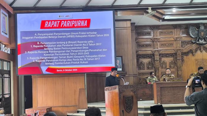 Rapat paripurna dprd klaten soal anggaran