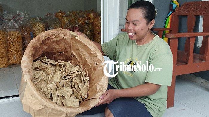 Lezatnya Cuan Bisnis Camilan ala Suparni di Klaten, Omzet Momen Ramadan Bisa Rp2 Juta Per Hari