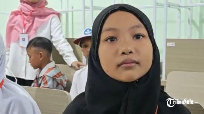 Naylla seorang gadis yang ditelantarkan ibunya
