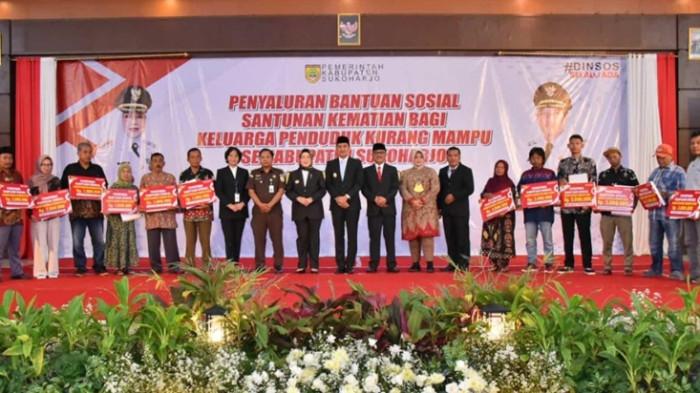 Gelontorkan Dana Rp 6 Miliar, Pemkab Sukoharjo Beri Santunan Kematian pada 2.000 Warga Kurang Mampu!