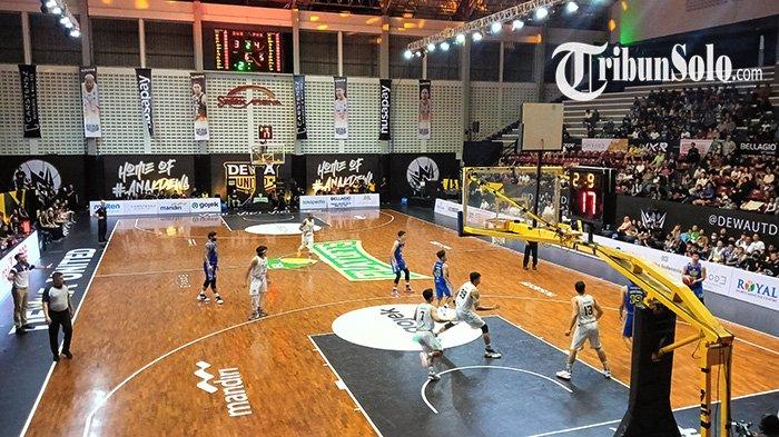 Semifinal IBL 2023 Game 1: Gagal Fokus, Bikin Dewa United Merana, Dipecundangi Prawira Harum Bandung