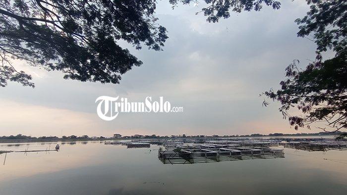 Suasana Waduk Mulur di Kecamatan Bendosar, Kabupaten Sukoharjo, Rabu (14/6/2023).