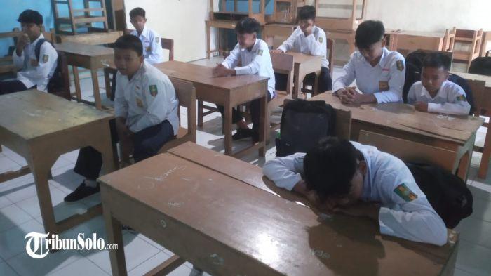 Suasana kegiatan belajar mengajar (KBM) MTs Muhammadiyah 4 Sambungmacan