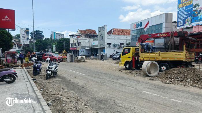 Suasana revitalisasi Jalan Pandanaran Simpang Lima Boyolali, Jumat (12/12/2025).
