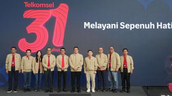 Telkomsel percaya teknologi terbaik bukan hanya soal kecanggihan, tetapi bagaimana teknologi memahami, membantu, dan hadir lebih dekat dengan manusia. Memasuki usia ke-31, Telkomsel kembali menegaskan semangat