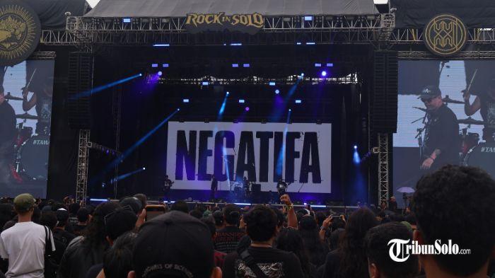 Unit power violence asal Jakarta, Negatifa