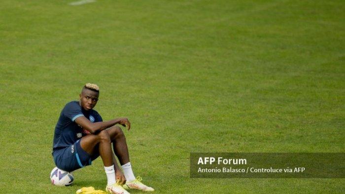 Arsenal Hingga Man United Gigit Jari, Victor Osimhen Bertahan, Sudah Ngobrol Sama Presiden Napoli