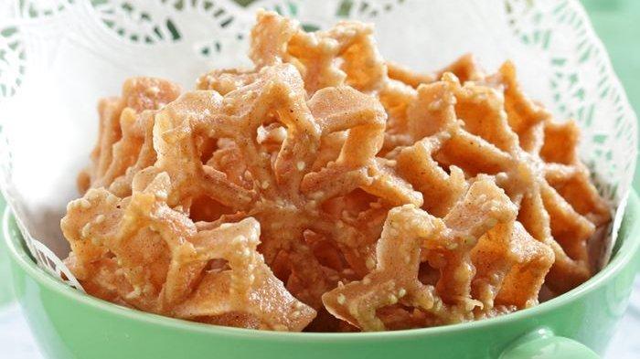 Begini Cara Membuat Resep Kembang Goyang Aroma Spekuk yang Enak