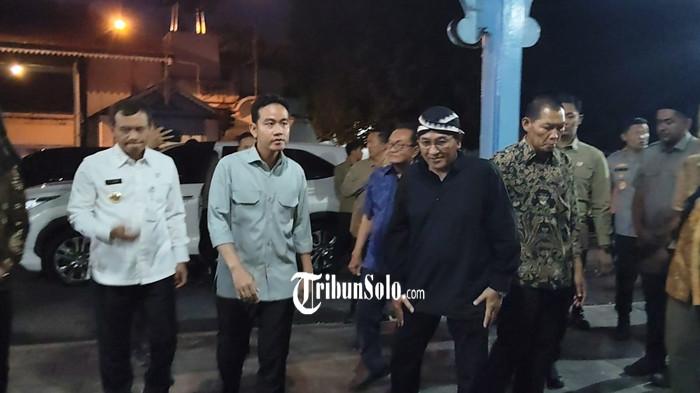 Wapres Gibran Melayat Pakubuwono XIII, Pernah Dapat Gelar 'Widura Negara' dari Keraton Solo