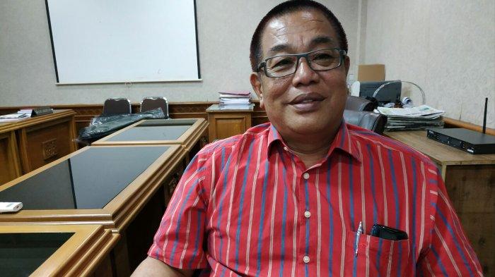 JANGAN SESAAT - Anggota Fraksi PDI Perjuangan DPRD Surakarta, Honda Hendarto, ditemui beberapa waktu lalu. Ia menegaskan agar imbauan Jumat Bersepeda bagi Aparatur Sipil Negara (ASN) dijalankan secara konsisten setiap hari, tidak hanya di awal pelaksanaan saja.