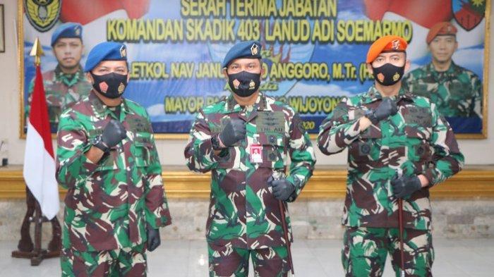 Yosh ladyboy porno videolar