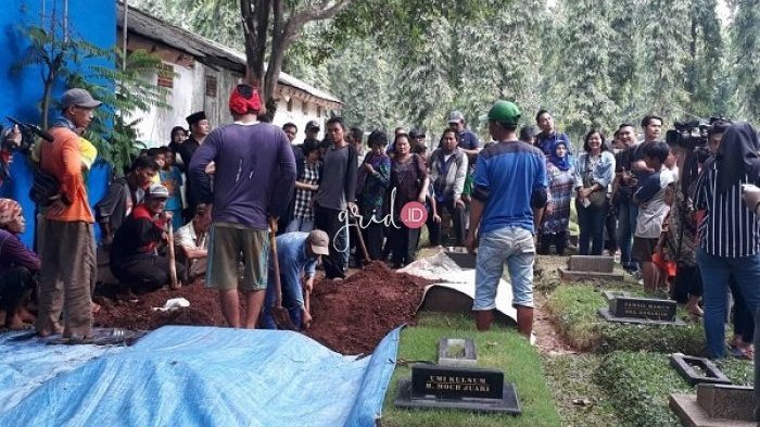 Jenazah Jupe Dibawa ke TPU Pondok Rangon untuk Dimakamkan