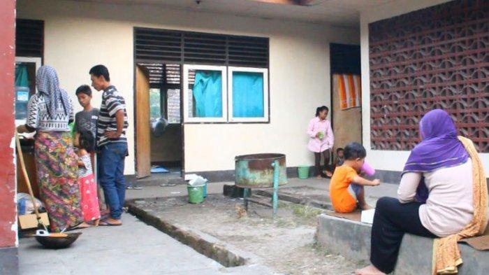 Keluh Warga Ahmadiyah yang Diusir dari Desanya: Bayangkan Perasan Mas Jika Dipisahkan Secara Paksa?