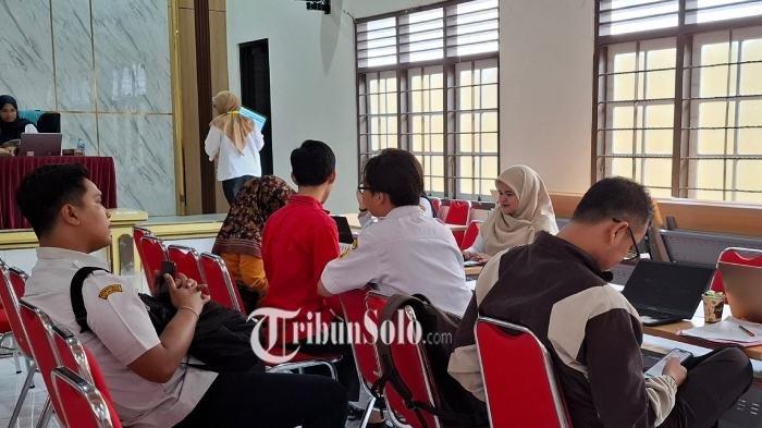 Daftar Persoalan yang Diadukan di Posko SPMB SMP 2025 Sragen, Verifikasi Nilai dan Pembuatan Akun
