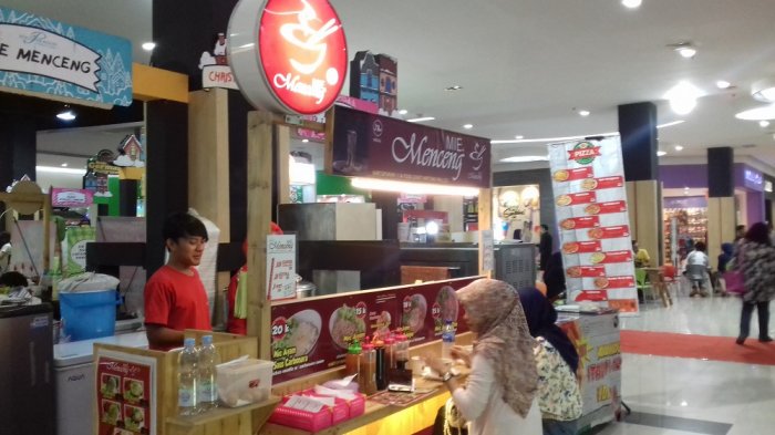 Inilah Foto-foto Kampoeng Santa di Solo Paragon Mall
