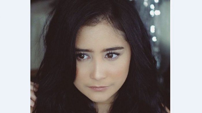 Prilly Latuconsina Ungkap Pengalaman Seram Lihat Hantu Nenek Pegang Palu di Kamar