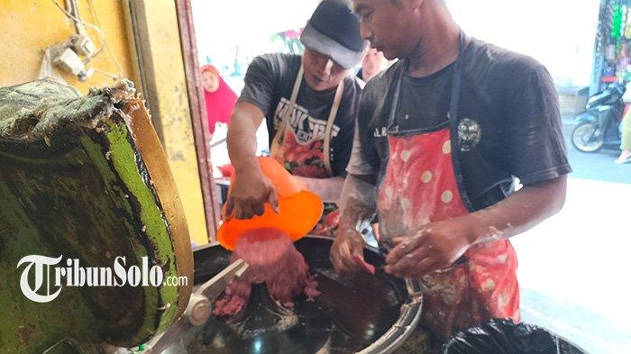 Kosim Full Senyum, Jasa Penggilingan Daging di Boyolali Ketiban Rejeki Idul Adha, Ada 79 Orang Antre