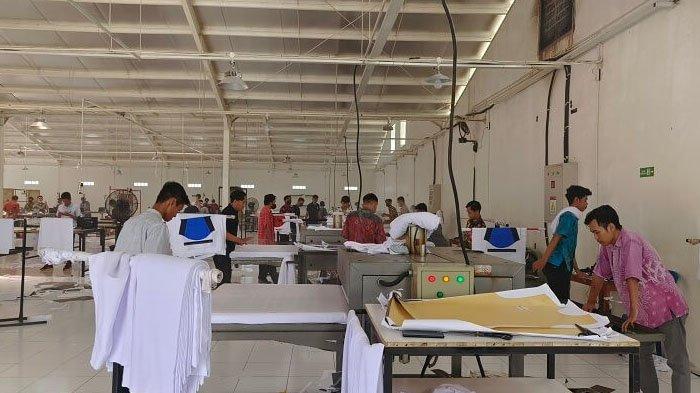 Wow! Raksasa Jersey Ini Habiskan 1,5 Ton Kain Setiap Hari