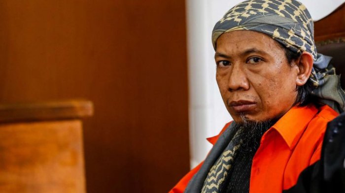 Terdakwa Kasus Bom Thamrin Bantah Dirinya Jadi Pimpinan Tertinggi ISIS di Indonesia