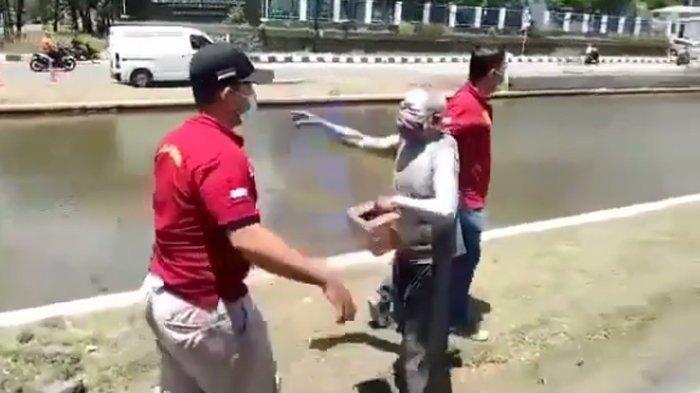 Viral Pensiunan Polri Diamankan Satpol PP saat Jadi Manusia Silver : Malu Minta Uang ke Kerabat