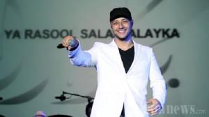 Aksi-penyanyi-pop-muslim-Maher-Zain.jpg