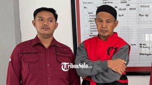 BURONAN-KORUPSI-DITANGKAP-Tim-Tabur-Kejaksaan-Negeri-Boyolali-saat-memperlihatkan-Maryoto.jpg