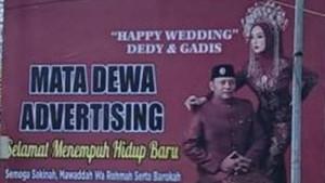 Baliho-pernikahan-Wali-Kota-Tegal.jpg